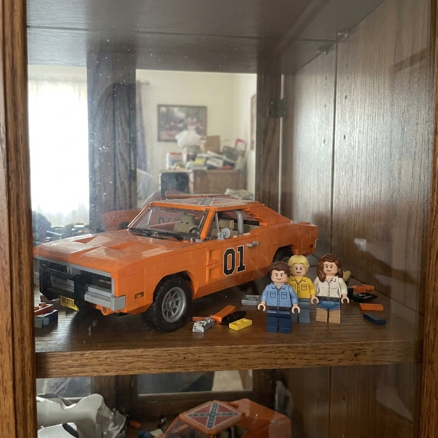 The Dukes of Hazzard 47th Anniversary Collector Building Set