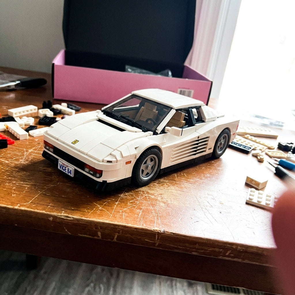 Miami Vice – Inspired 80s Miami Collector Building Set