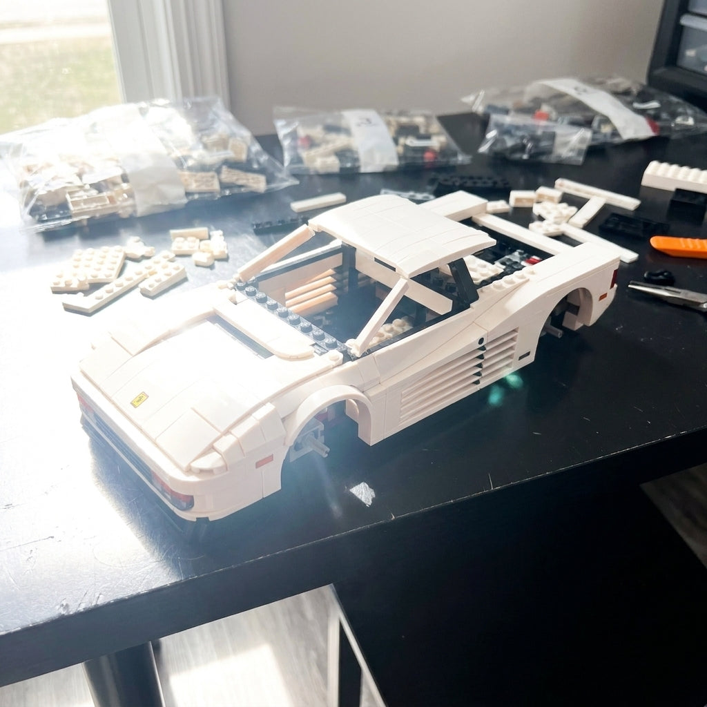 Miami Vice – Inspired 80s Miami Collector Building Set
